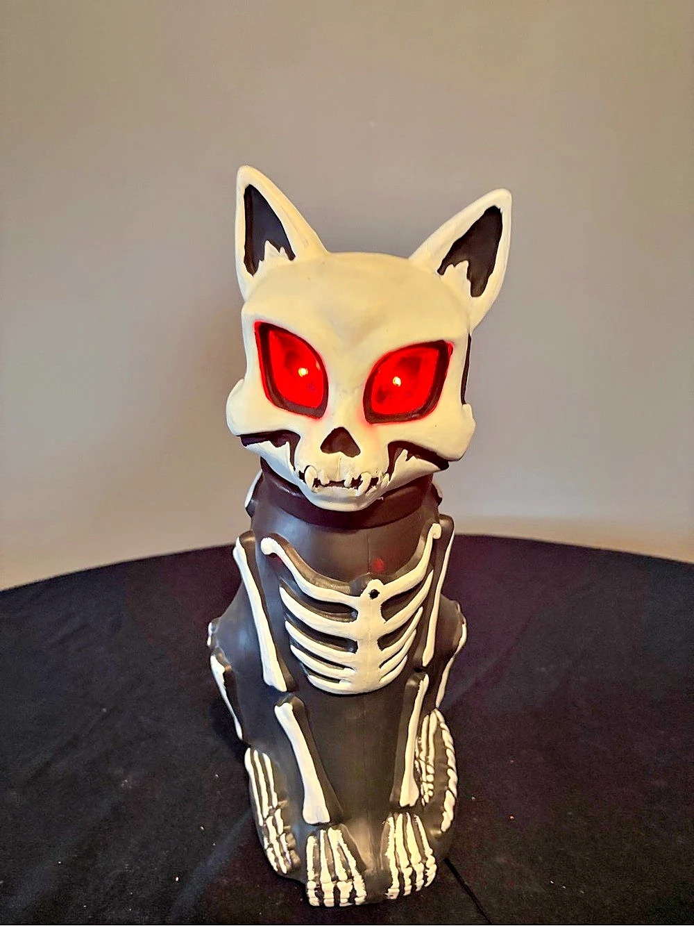 Ashland Halloween Animated Skeleton Cat Blow-mold Lights and Sound TESTED WORKS!
